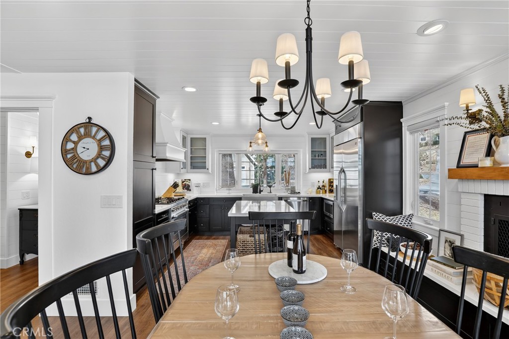 Lake Arrowhead, California, 92352, United States, 3 Bedrooms Bedrooms, ,3 BathroomsBathrooms,Residential,Active,2028754