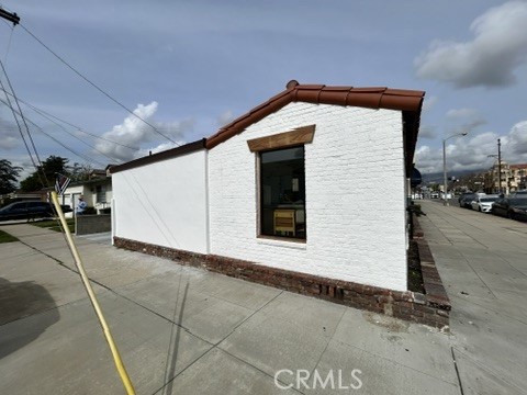 327 S San Gabriel