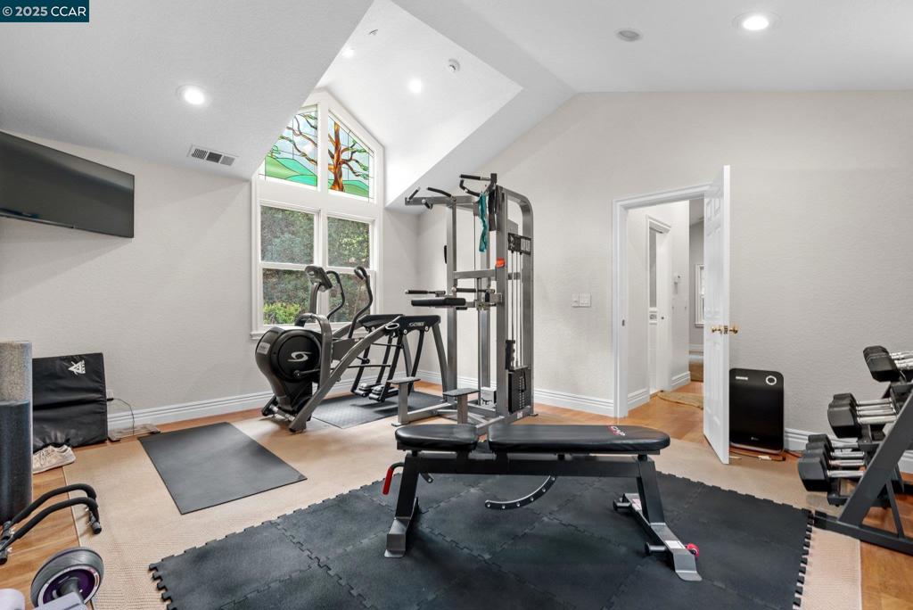 ALAMO HILLS - Residential