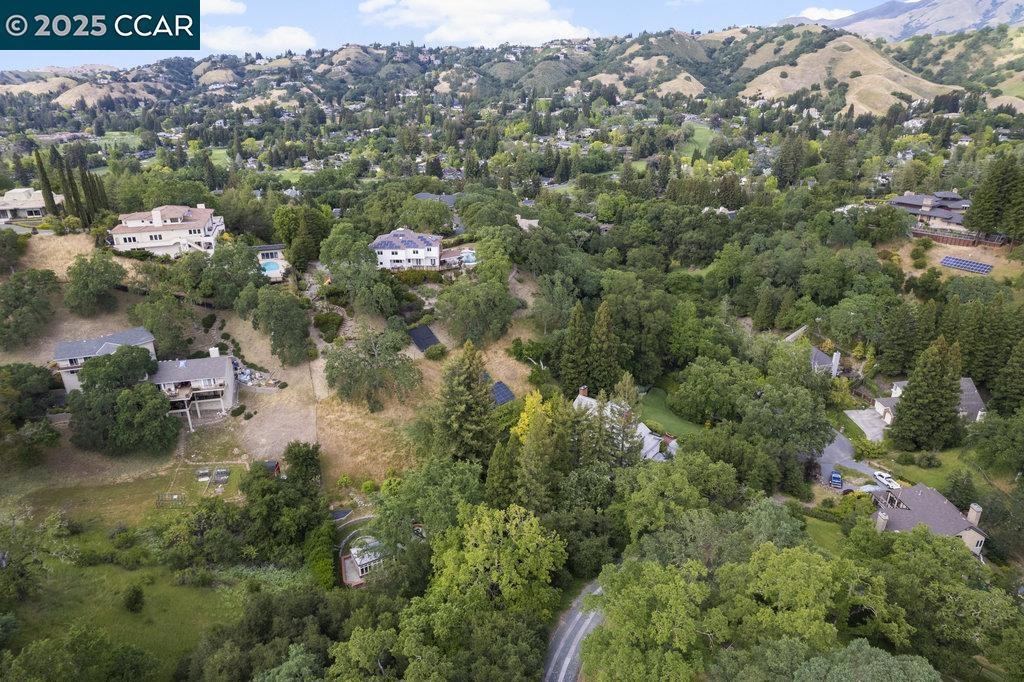 ALAMO HILLS - Residential