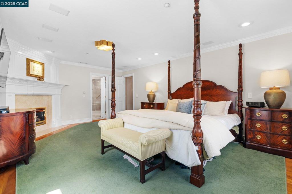 ALAMO HILLS - Residential