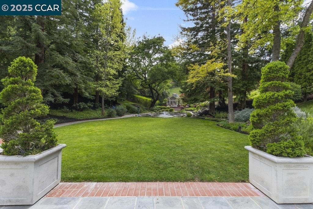 ALAMO HILLS - Residential