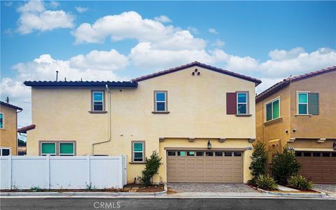 Photo of 1544 W Plaza Del Amo, Torrance, CA 90501 (MLS # WS25198740)