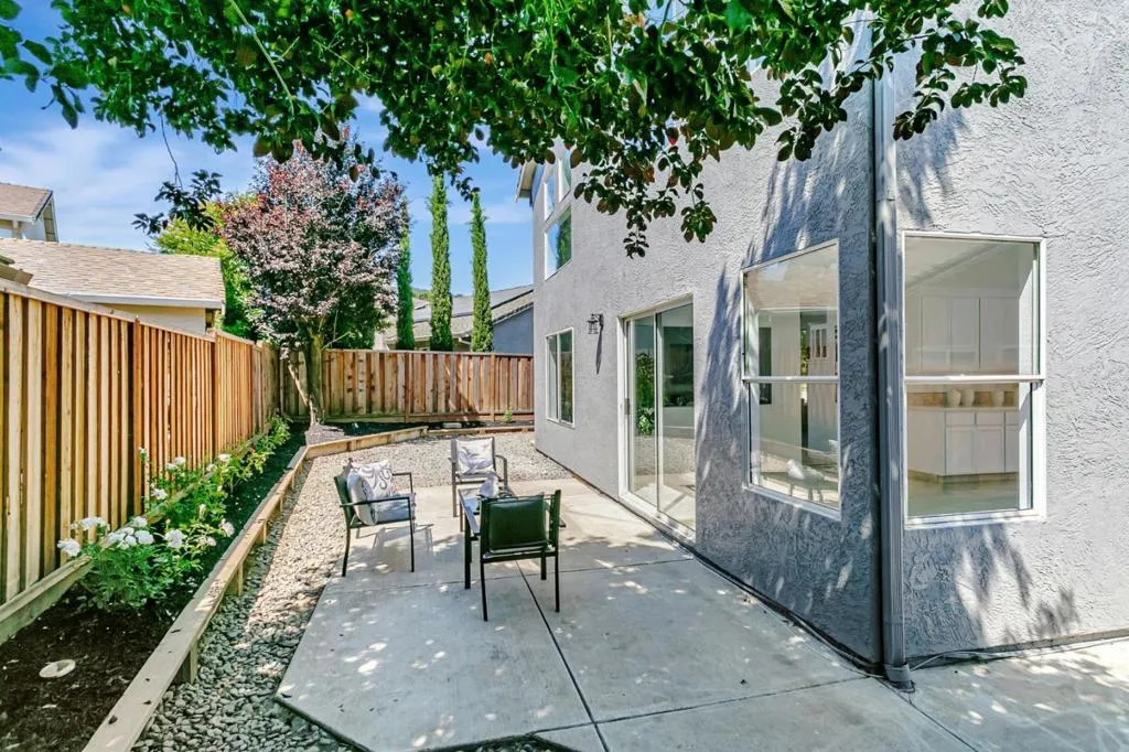 Gilroy, California 95020, United States, 4 Bedrooms Bedrooms, ,3 BathroomsBathrooms,Residential,Active,174898