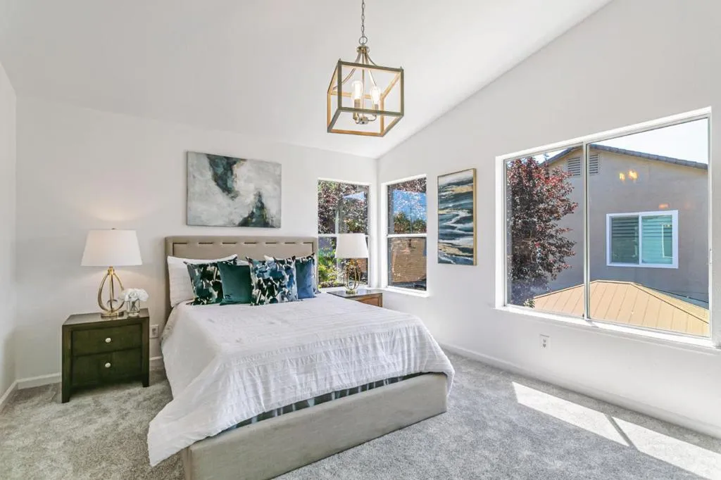 Gilroy, California 95020, United States, 4 Bedrooms Bedrooms, ,3 BathroomsBathrooms,Residential,Active,174898