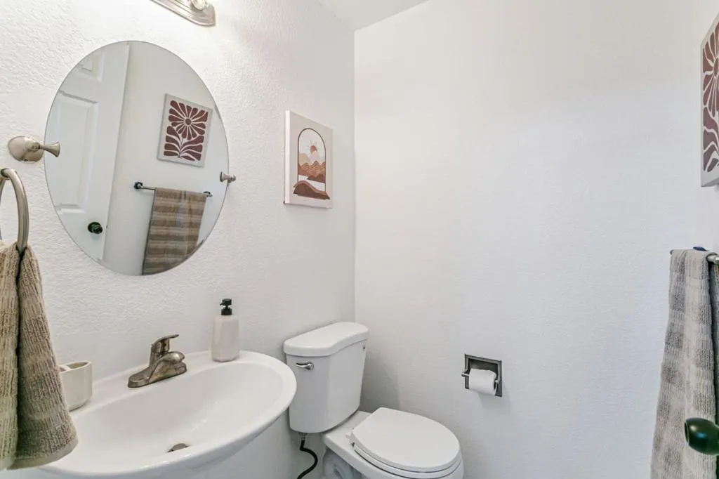 Gilroy, California 95020, United States, 4 Bedrooms Bedrooms, ,3 BathroomsBathrooms,Residential,Active,174898