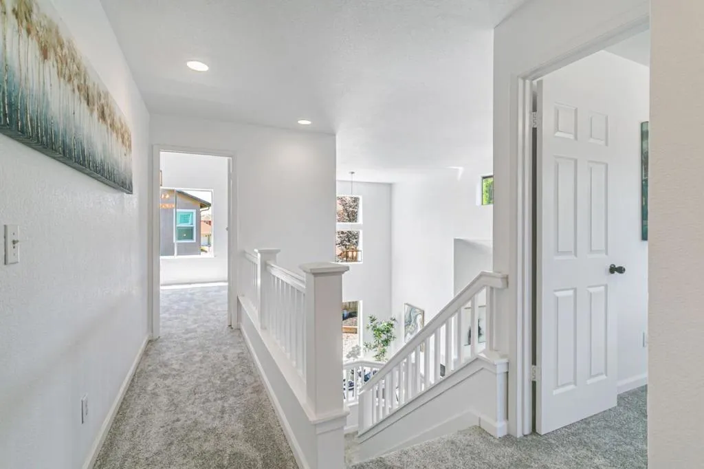 Gilroy, California 95020, United States, 4 Bedrooms Bedrooms, ,3 BathroomsBathrooms,Residential,Active,174898