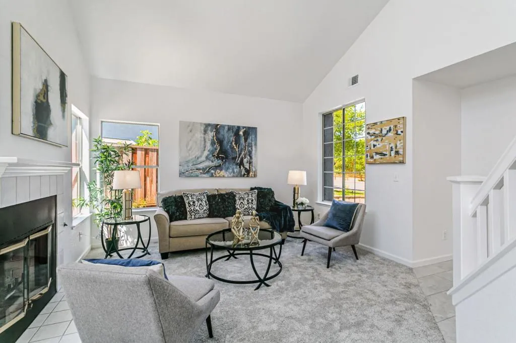 Gilroy, California 95020, United States, 4 Bedrooms Bedrooms, ,3 BathroomsBathrooms,Residential,Active,174898