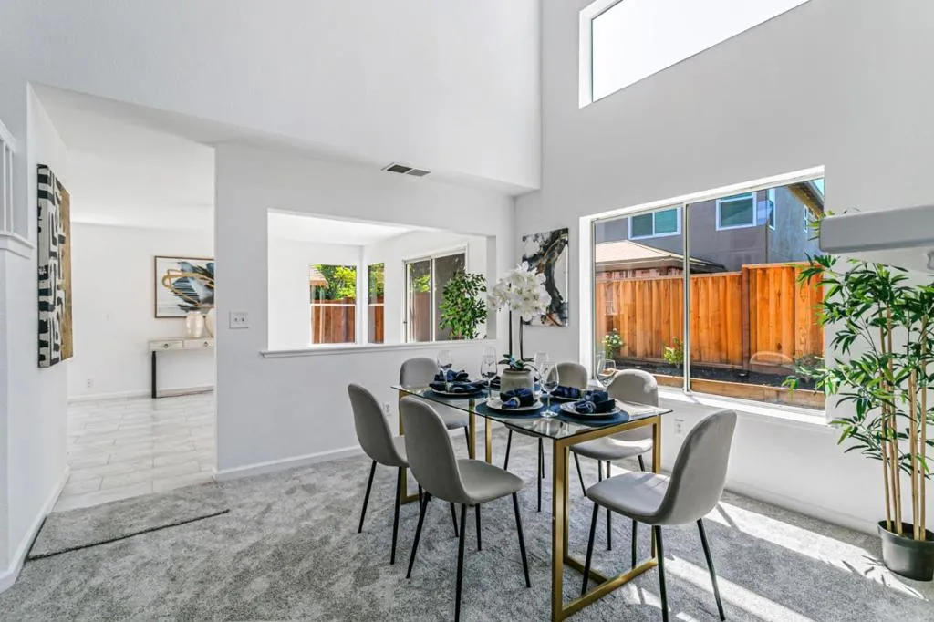 Gilroy, California 95020, United States, 4 Bedrooms Bedrooms, ,3 BathroomsBathrooms,Residential,Active,174898