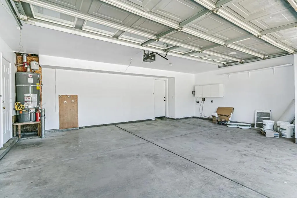 Gilroy, California 95020, United States, 4 Bedrooms Bedrooms, ,3 BathroomsBathrooms,Residential,Active,174898