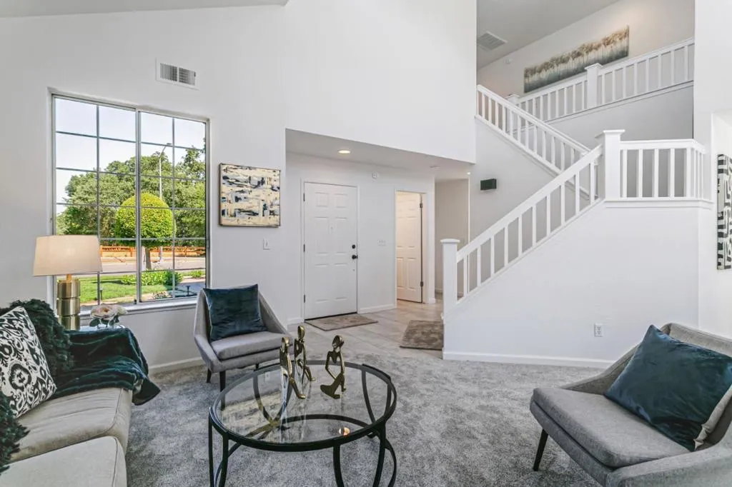 Gilroy, California 95020, United States, 4 Bedrooms Bedrooms, ,3 BathroomsBathrooms,Residential,Active,174898