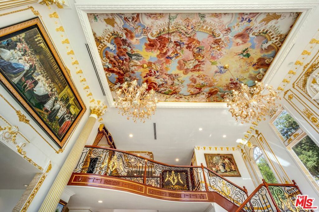 listing image 130720762925648984960