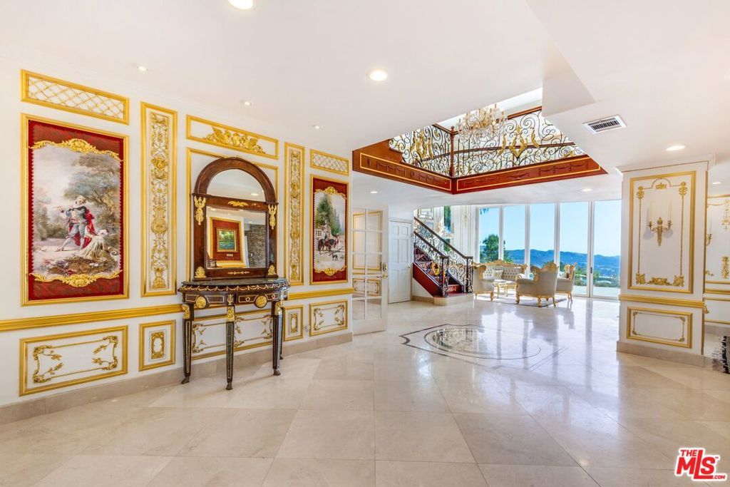 listing image 130725504630310998925