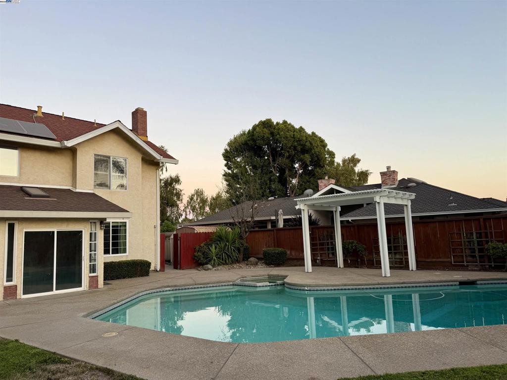 MARSH CREEK - Residential