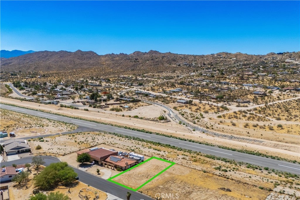 6776 Lindbergh Lane