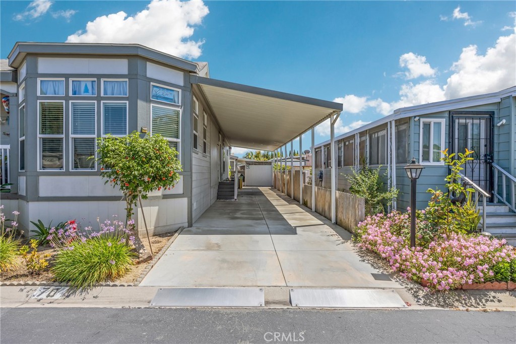 8200 Bolsa Ave 70