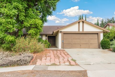 Photo of 521 Bond St, Redlands, CA 92373 (MLS # IV25241915)