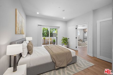 Photo of 1530 S Hayworth Avenue #101, Los Angeles, CA 90035 (MLS # 26754385)