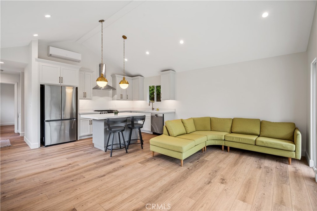 60 Ranchview Road 1/2