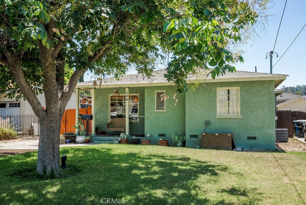 346 W Artesia