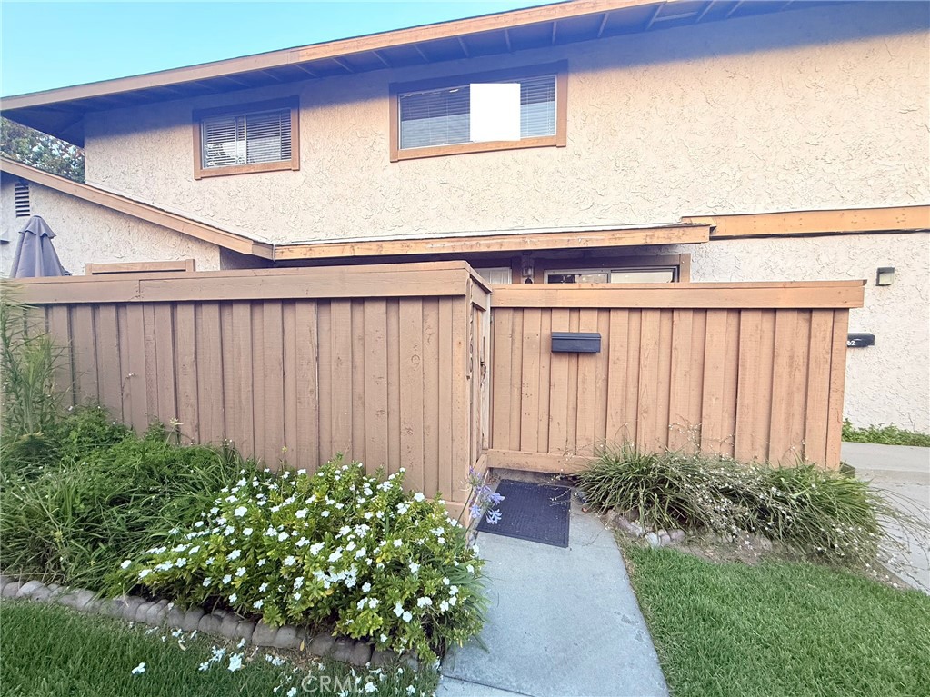 17760 Palo Verde Avenue 27