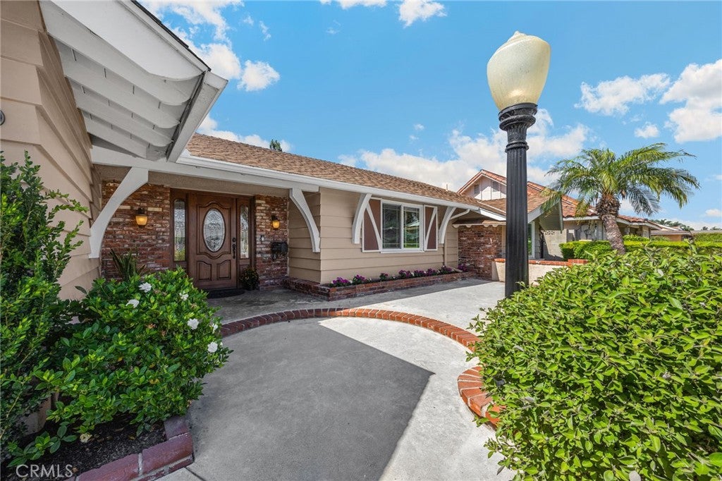 226 San Carlos Way