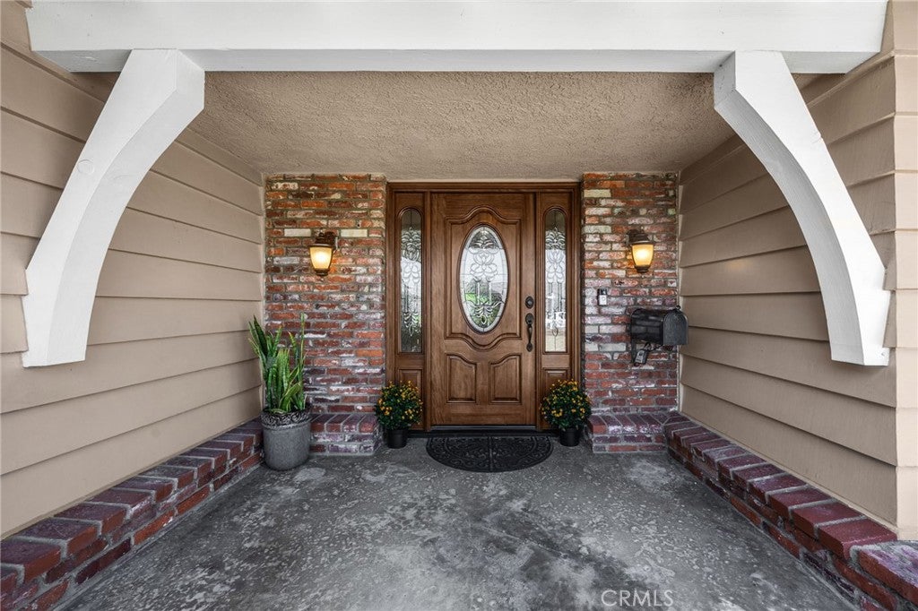 226 San Carlos Way