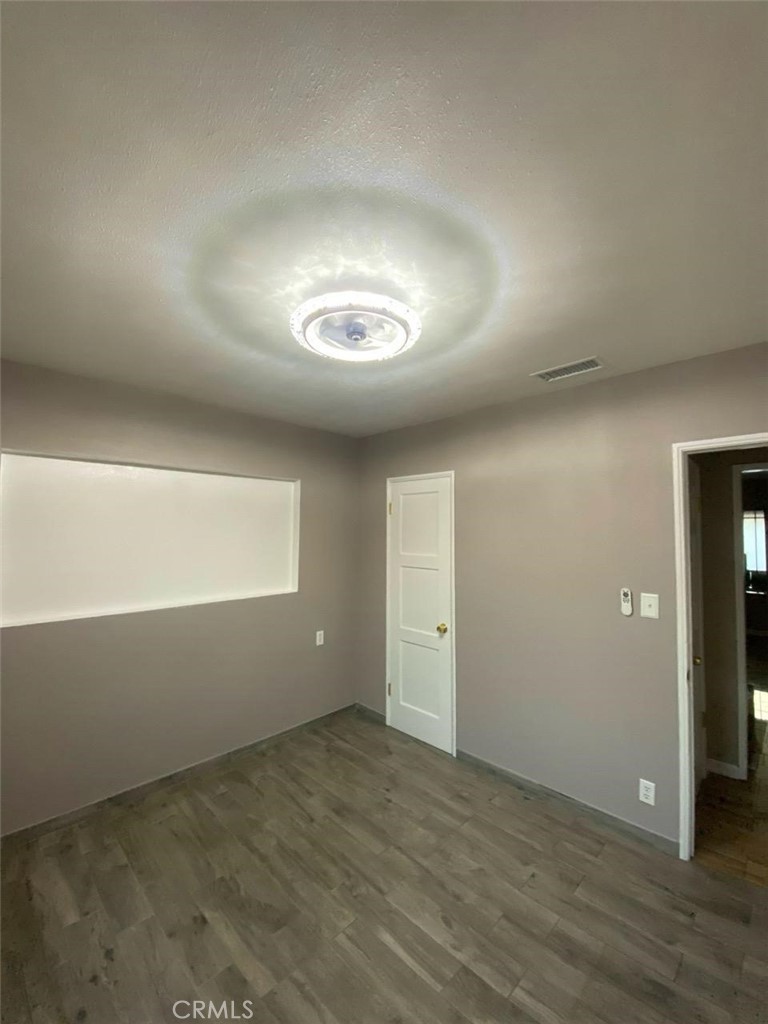 307 N Broadacres Avenue