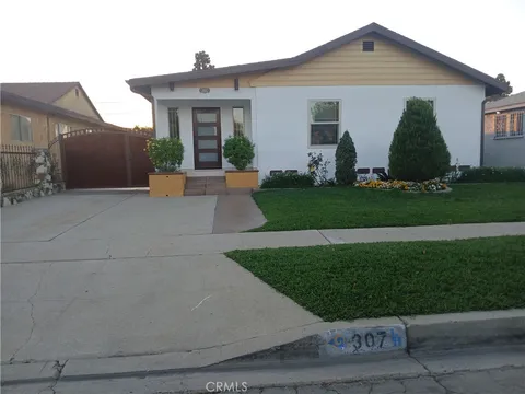 307 N Broadacres Avenue, Compton, CA 90220 - MLS#: DW26057391