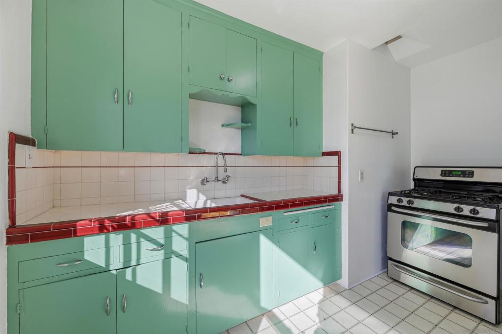 Mission Hills - Residential Income