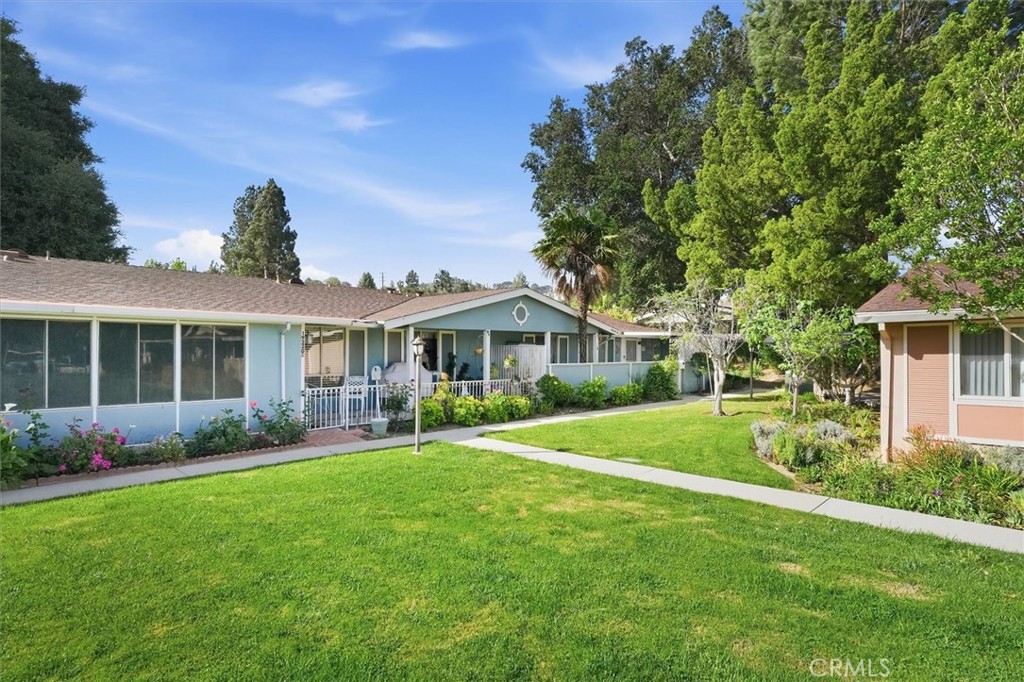 Properties 1 19220 Avenue Of The Oaks A