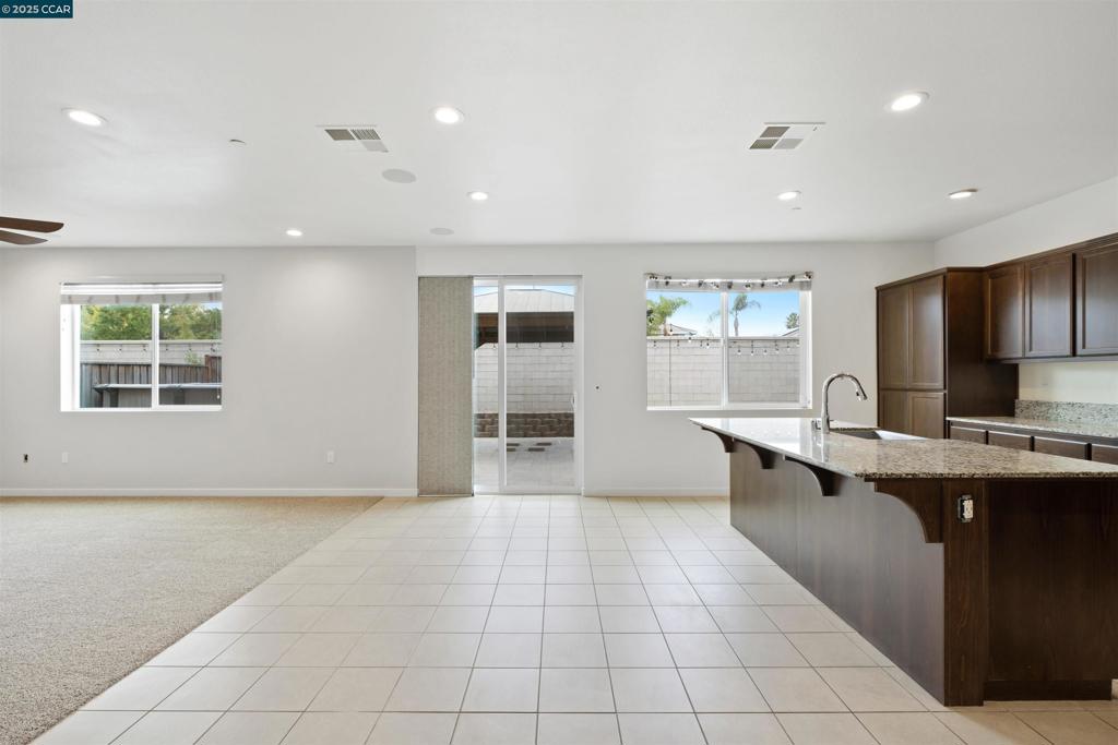 ADOBE RIDGE - Residential