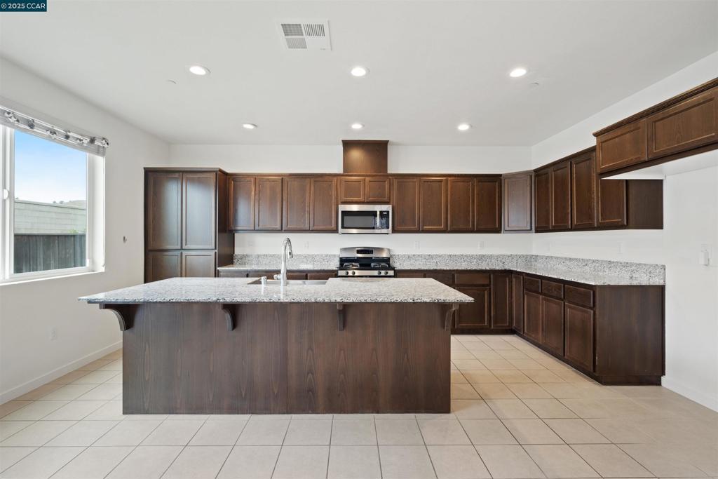 ADOBE RIDGE - Residential