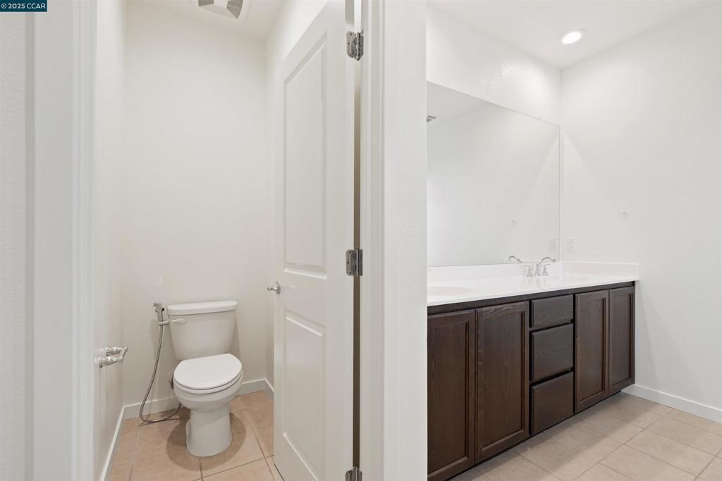 ADOBE RIDGE - Residential
