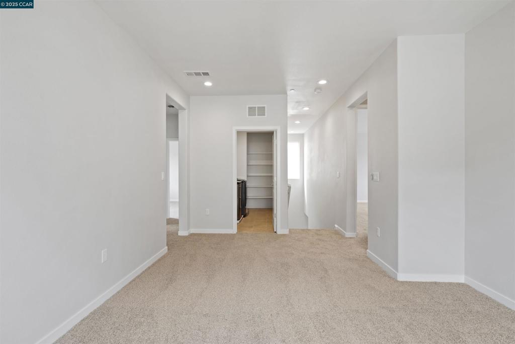 ADOBE RIDGE - Residential