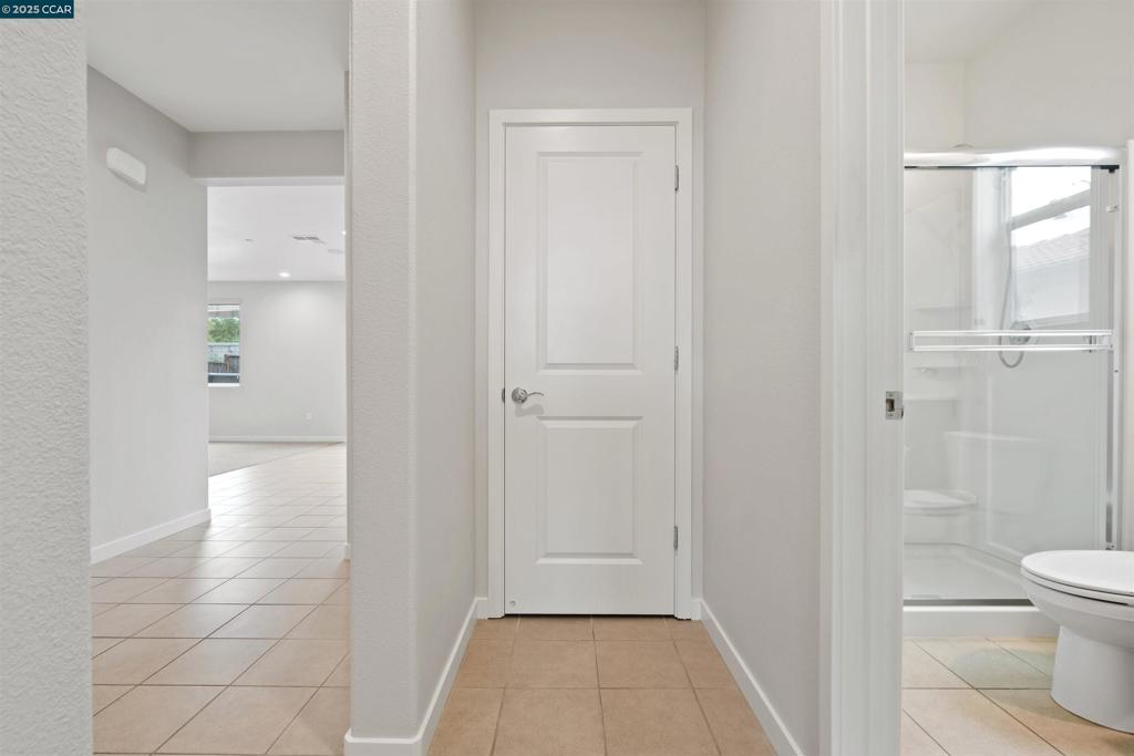 ADOBE RIDGE - Residential