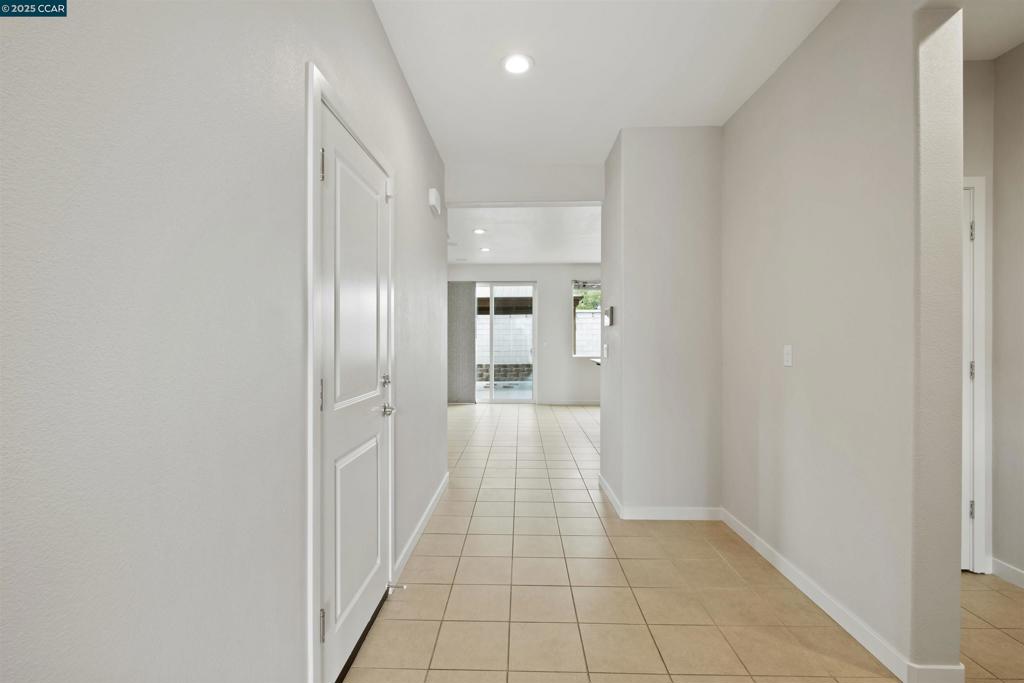 ADOBE RIDGE - Residential