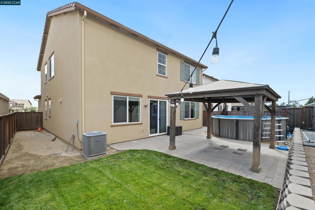 ADOBE RIDGE - Residential