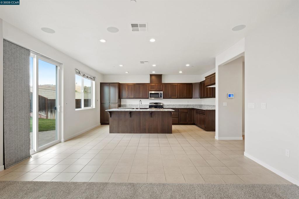 ADOBE RIDGE - Residential