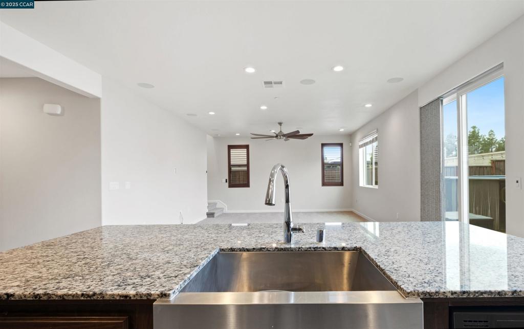 ADOBE RIDGE - Residential