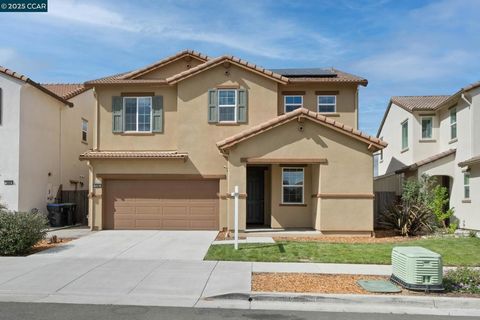 Photo of 1336 Jamboree Dr Dr, Fairfield, CA 94533 (MLS # 41113886)