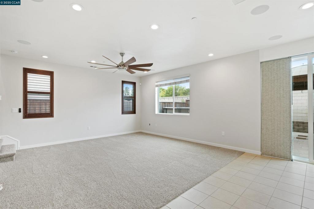 ADOBE RIDGE - Residential