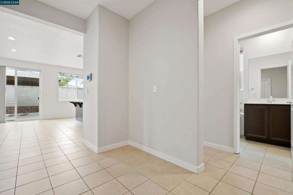 ADOBE RIDGE - Residential