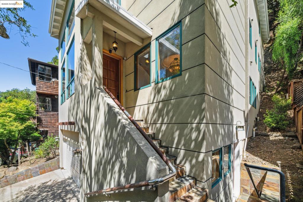 Properties 1 7723 Claremont Ave