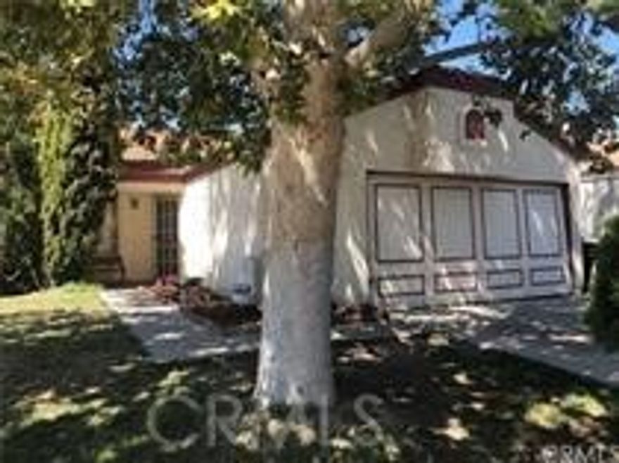 Welcome to your home located in the city of Perris!

This beautiful home features 2 Bedrooms, 2 Bathrooms, tile floors, recessed lighting, easy maintenance landscape. Entry invites you to an open kitchen, dining area & living room. Washer and dryer hookups located in the garage. Kitchen leads to spacious backyard. Attached car garage. Newer Central A/C Located only 5 miles from the 215 Freeway and major retail shopping centers! Apply now! This home won't last long!