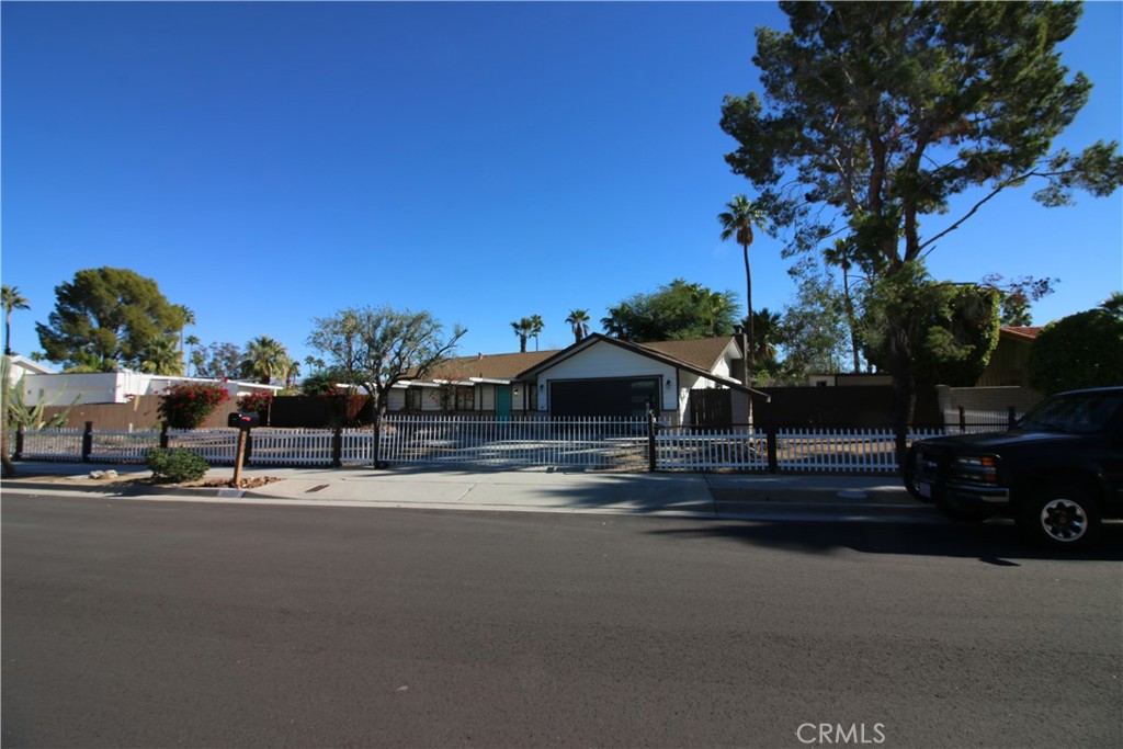 2200 N Carillo Road