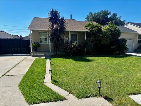 9916 Liggett Bellflower CA 90706