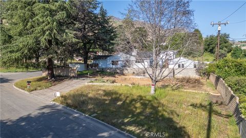 Photo of 3718 El Sereno Avenue, Altadena, CA 91001 (MLS # AR25142122)