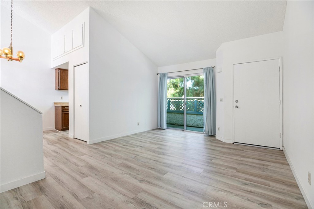 OPPORTUNITY knocking! One Bedroom AND a Loft (could be 2nd bedroom, office, etc). Easy open floor plan with lots of natural light. Patio access off Living Room and Bed/Loft. Clean & ready to move-into. A blank canvas for all your creativity. You'll love the mature lush landscaping of the complex.
All existing appliances included. Low HOA ($195/mo) , assigned private garage + one assigned parking space AND Guest Parking available.
Don't miss this one!
