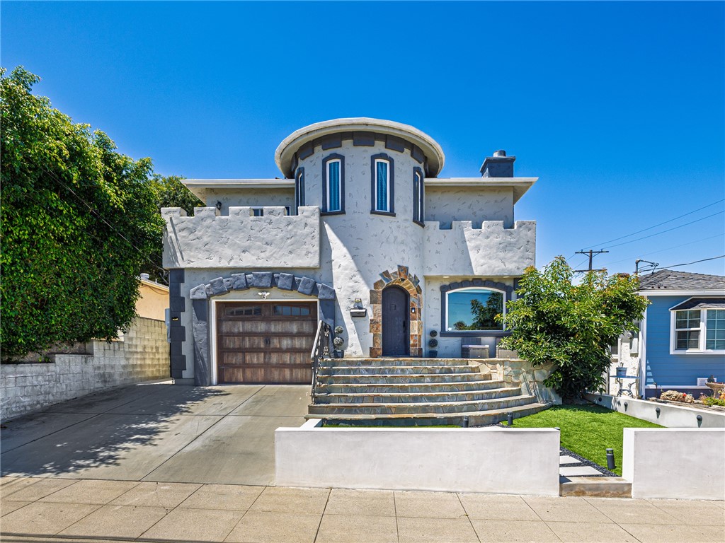 731 N Leland Avenue